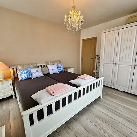 B48 In Tarsis Club Complex شقة *