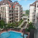 B48 In Tarsis Club Complex Z Widokiem Na Basen דירה *
